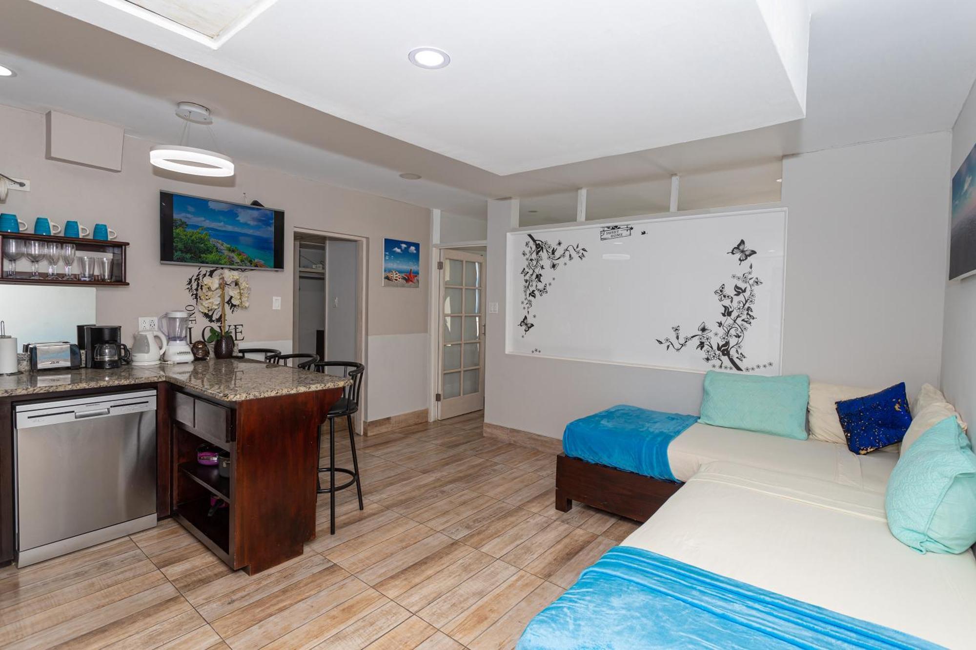 Montego Bay Club Apartments Esterno foto