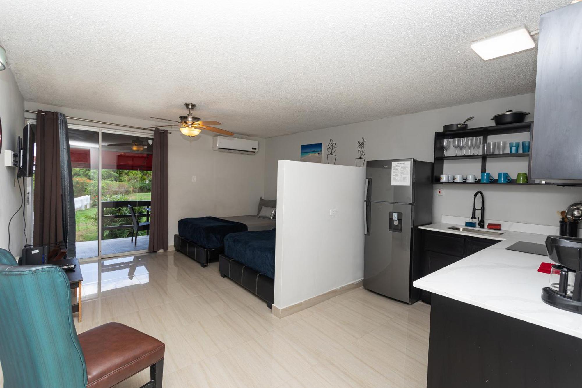Montego Bay Club Apartments Esterno foto