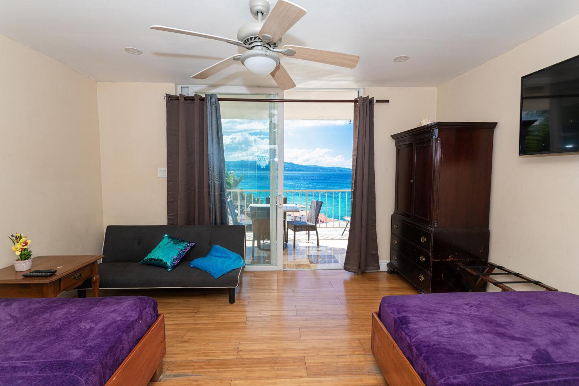 Montego Bay Club Apartments Esterno foto