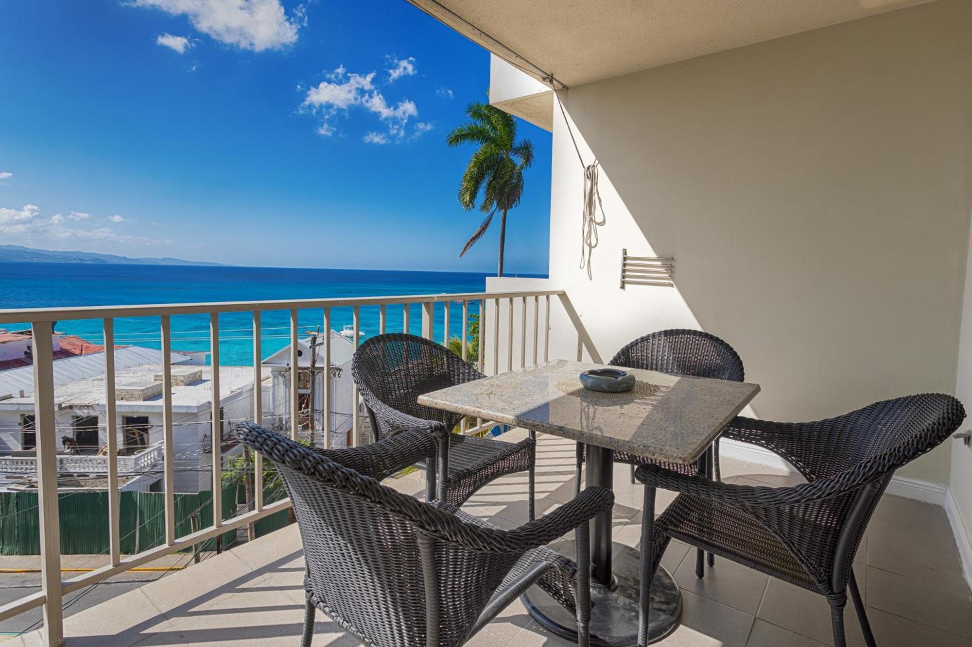Montego Bay Club Apartments Esterno foto