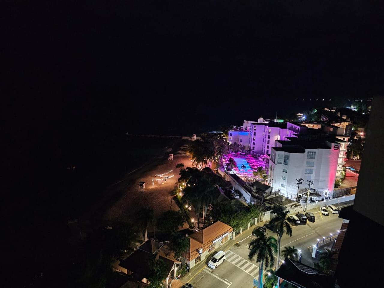 Montego Bay Club Apartments Esterno foto