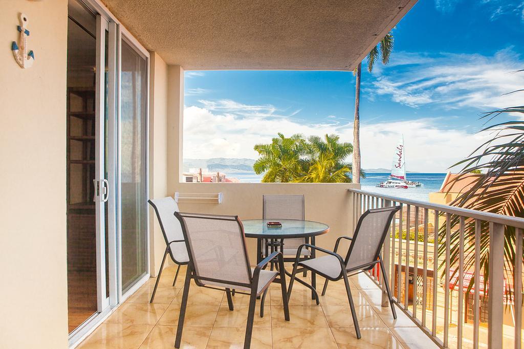 Montego Bay Club Apartments Esterno foto