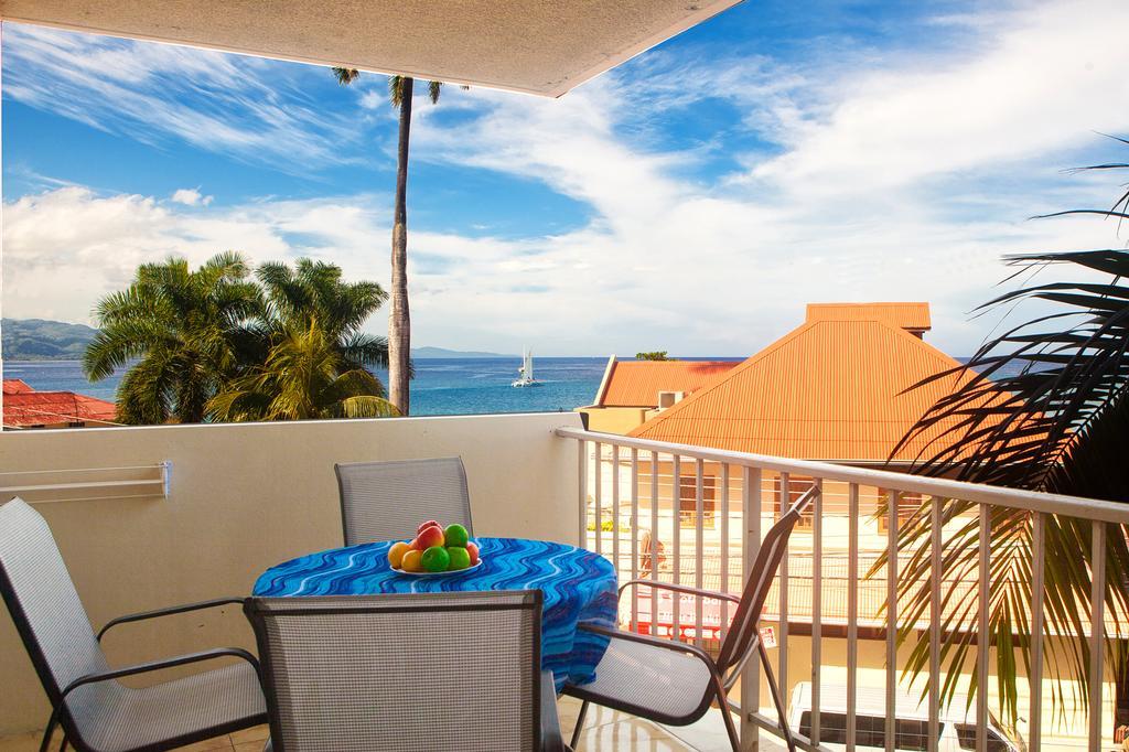 Montego Bay Club Apartments Esterno foto